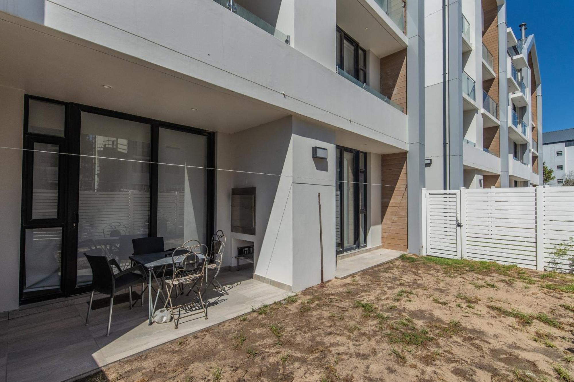 Cozy Modern Apartment At Bellamare Port Elizabeth Exteriör bild