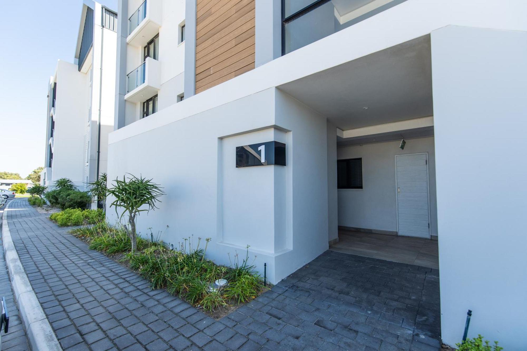 Cozy Modern Apartment At Bellamare Port Elizabeth Exteriör bild