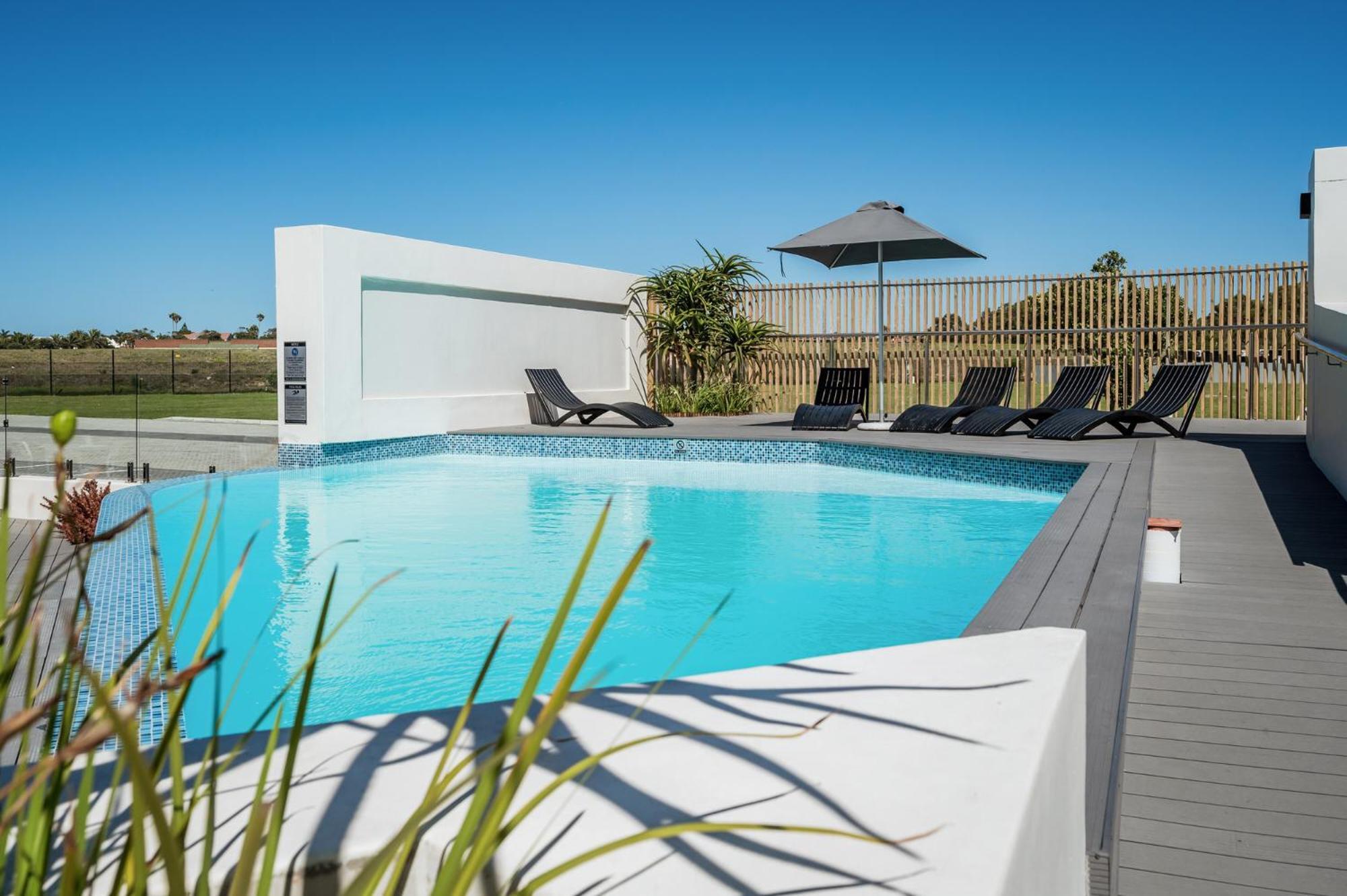 Cozy Modern Apartment At Bellamare Port Elizabeth Exteriör bild
